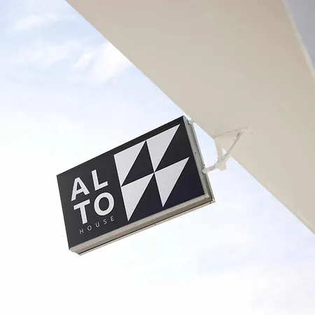 Alto House Al De Assinatura Modernista Faro