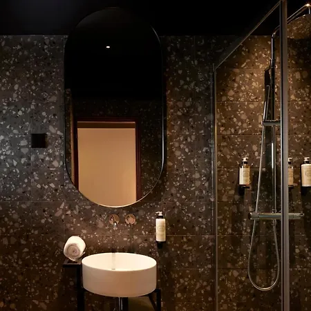 Alto House Al De Assinatura Modernista 게스트하우스 *