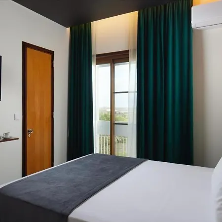 Alto House Faro, Al De Assinatura Modernista
