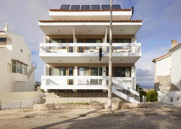 Alto House Faro, Al De Assinatura Modernista 招待所 法鲁区